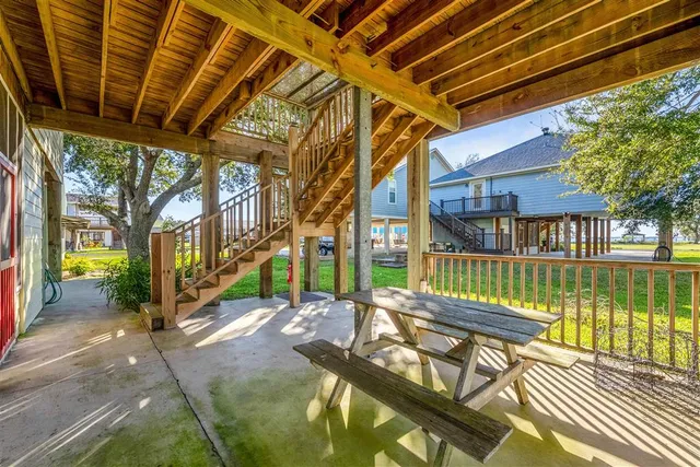 $275,000 | 122 Bank Street, Lake Charles, LA 70607