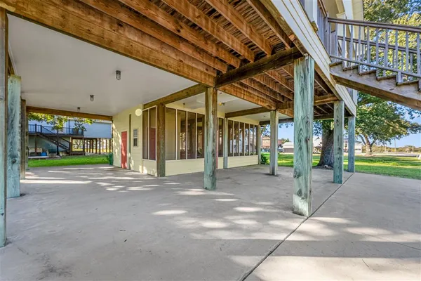 $275,000 | 122 Bank Street, Lake Charles, LA 70607
