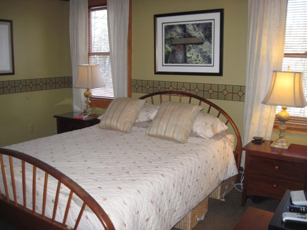 54 Hampton Road Exeter, NH 03833 - Photo 15 of 25