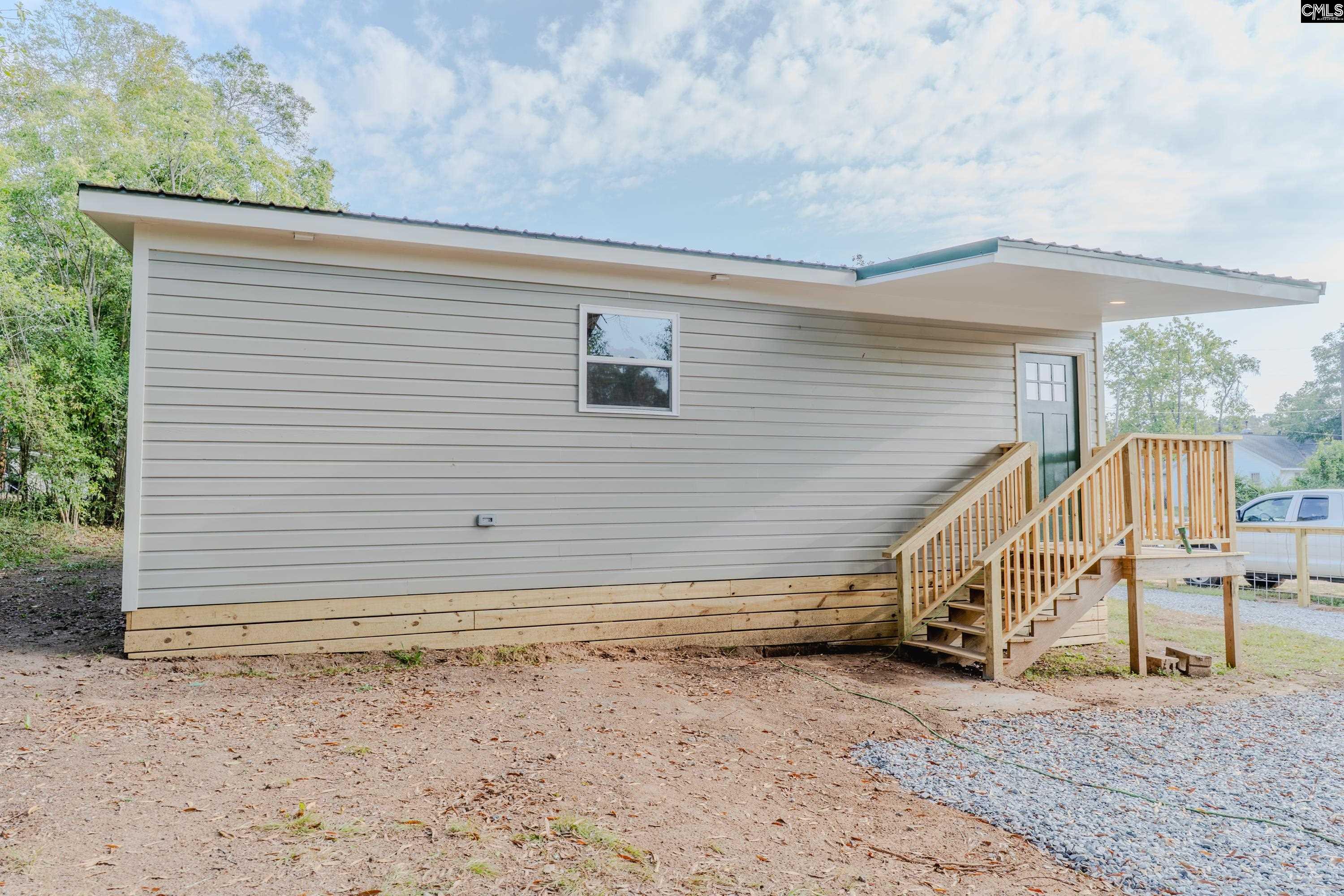2107 Charles Street Newberry, SC 29108 - Photo 4 of 25