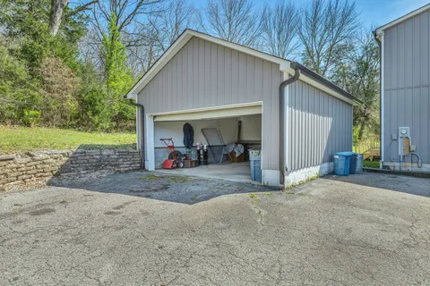 $884,900 | 1830 Popes Chapel Road, Thompson's Station, TN 37179