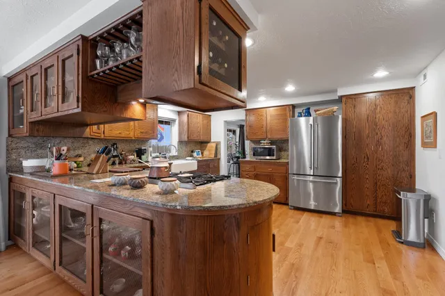 $1,000,000 | 15717 East Cooper Road, Mead, WA 99021