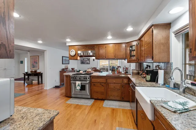 $1,000,000 | 15717 East Cooper Road, Mead, WA 99021