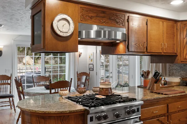 $1,000,000 | 15717 East Cooper Road, Mead, WA 99021