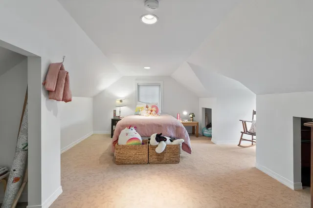 $1,000,000 | 15717 East Cooper Road, Mead, WA 99021