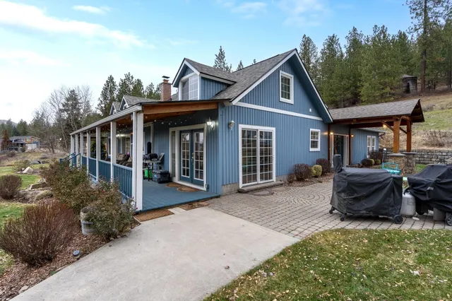 $1,000,000 | 15717 East Cooper Road, Mead, WA 99021