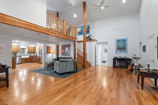 $1,000,000 | 15717 East Cooper Road, Mead, WA 99021