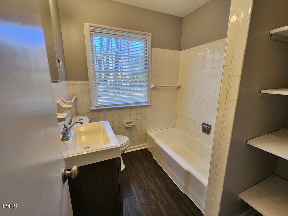 501 Locust Lane Raleigh, NC 27603 - Photo 22 of 33 bath 1 upper level
