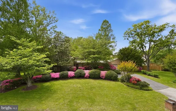 $1,235,000 | 9820 Conestoga Way, Potomac, MD 20854