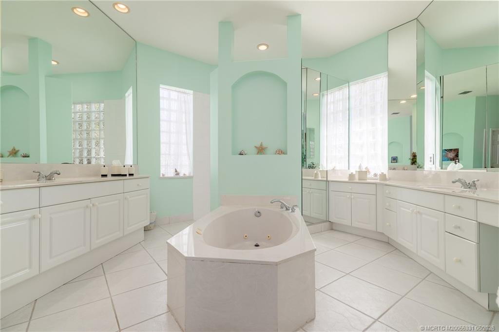 2216 Southeast Stonehaven Road Port St. Lucie, FL 34952 - Photo 19 of 67