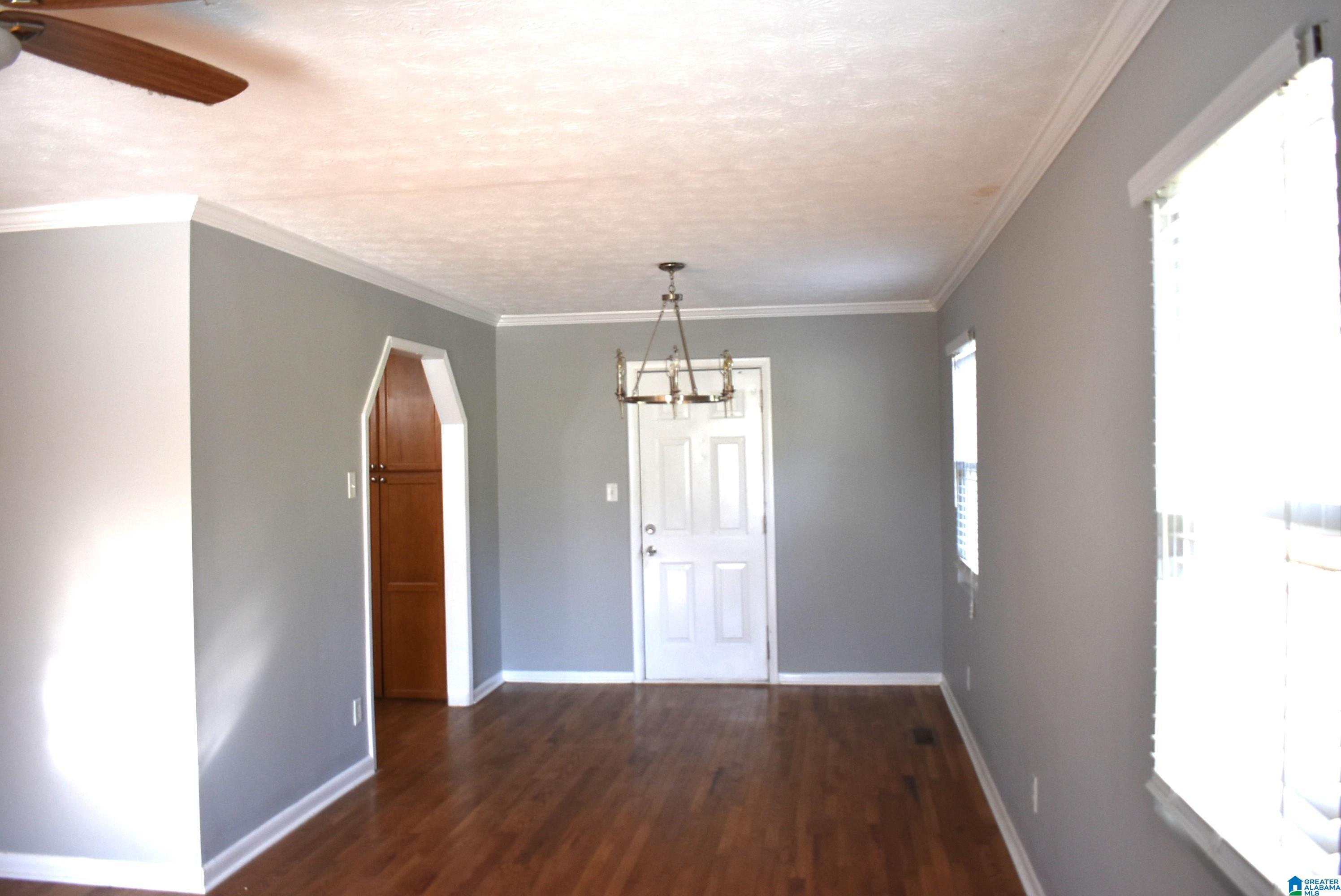 6301 Perry Street Anniston, AL 36206 - Photo 3 of 16