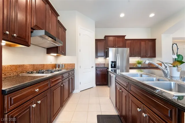 $785,000 | 75 Luce Del Sole, Unit 3, Henderson, NV 89011