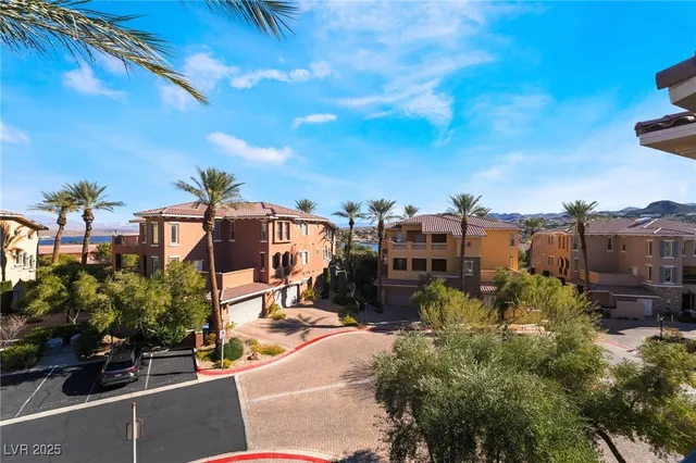 $785,000 | 75 Luce Del Sole, Unit 3, Henderson, NV 89011