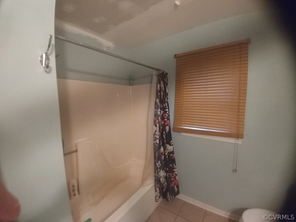 6804 Full Rack Circle Midlothian, VA 23112 - Photo 6 of 12 a bathroom with a bathtub and shower