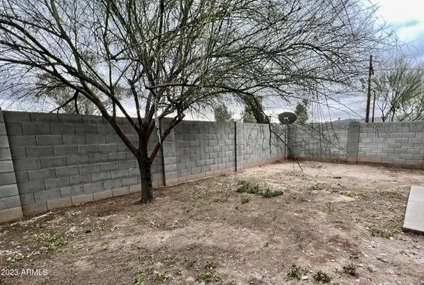 $2,100 | 5911 South 35th Place, Phoenix, AZ 85040