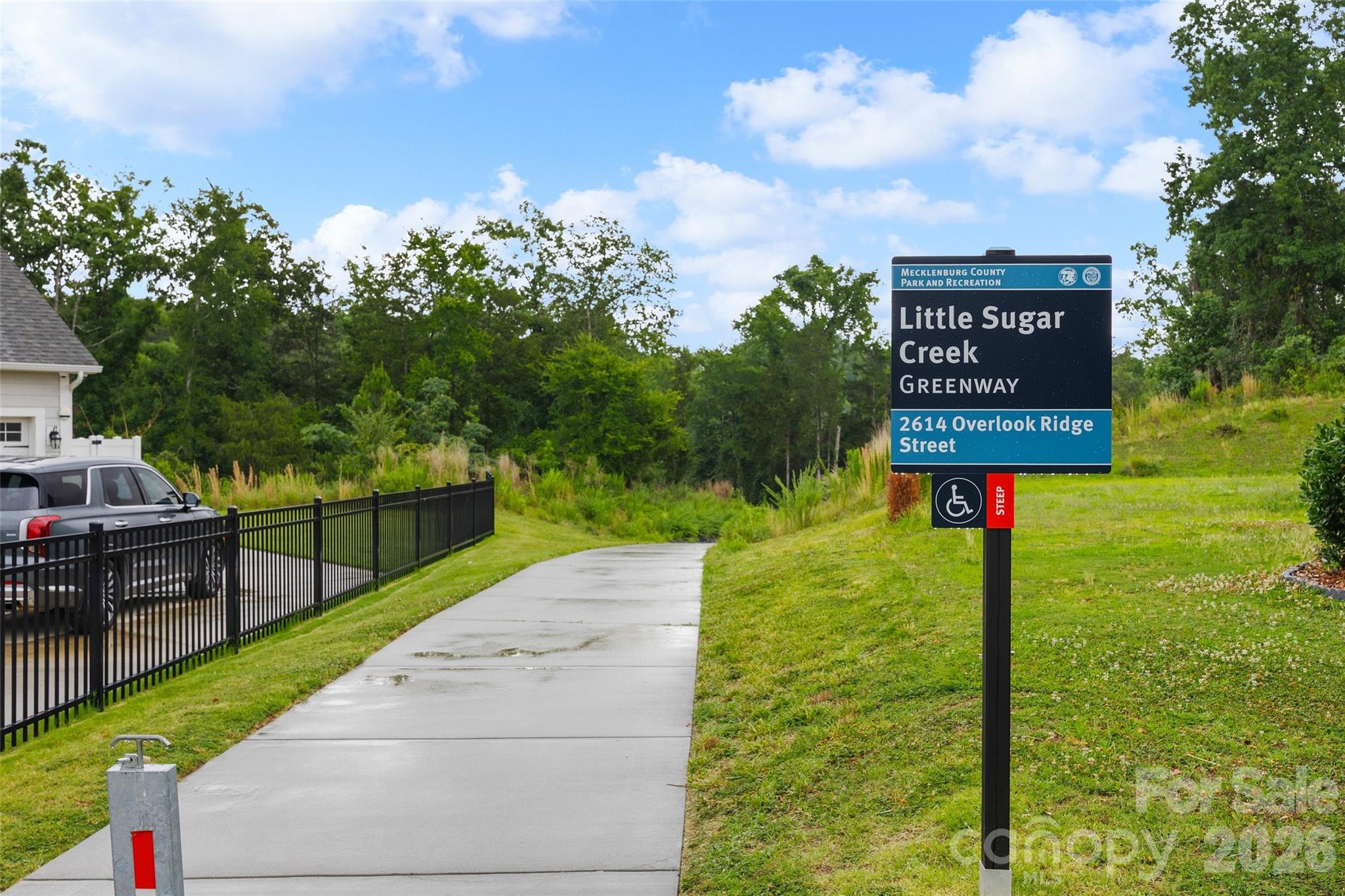 2608 Overlook Ridge Street Pineville, NC 28134 - Photo 4 of 41