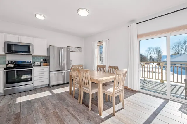 $799,000 | 19 Crescent Beach Road, Owls Head, ME 04854