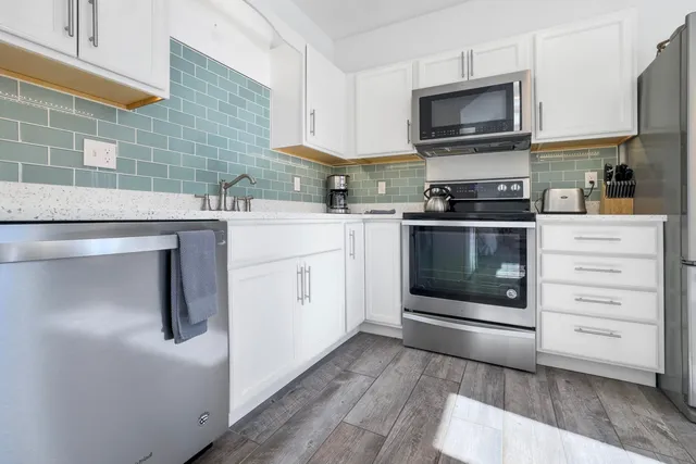 $799,000 | 19 Crescent Beach Road, Owls Head, ME 04854