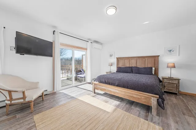 $799,000 | 19 Crescent Beach Road, Owls Head, ME 04854