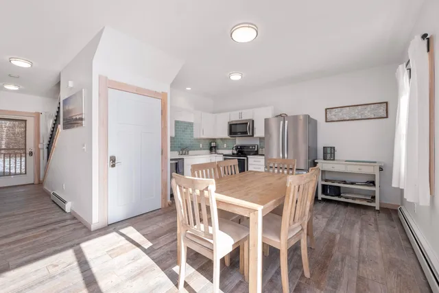 $799,000 | 19 Crescent Beach Road, Owls Head, ME 04854