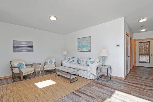 $799,000 | 19 Crescent Beach Road, Owls Head, ME 04854