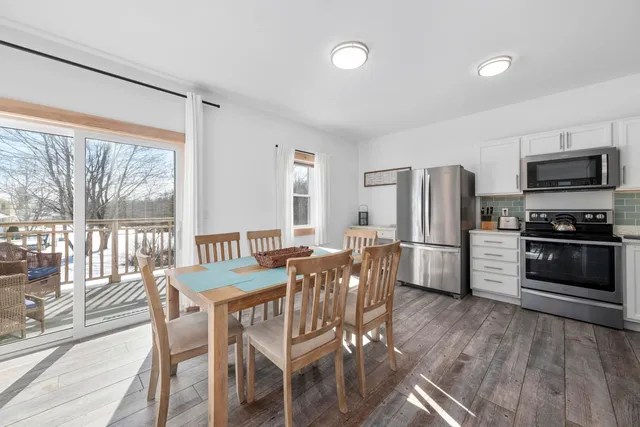 $799,000 | 19 Crescent Beach Road, Owls Head, ME 04854