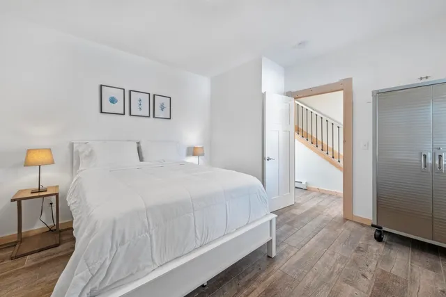 $799,000 | 19 Crescent Beach Road, Owls Head, ME 04854