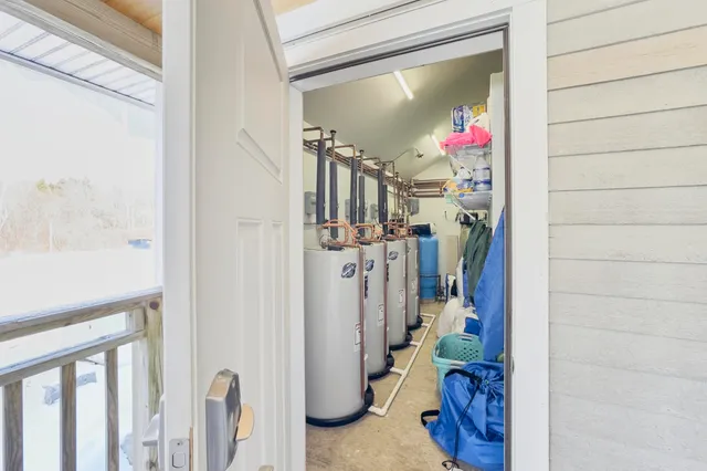 $799,000 | 19 Crescent Beach Road, Owls Head, ME 04854