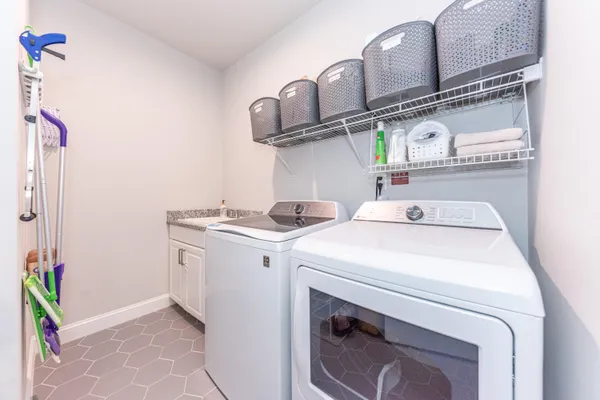 $579,000 | 3370 Roseford Boulevard, Ann Arbor, MI 48105