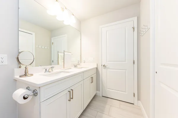 $579,000 | 3370 Roseford Boulevard, Ann Arbor, MI 48105