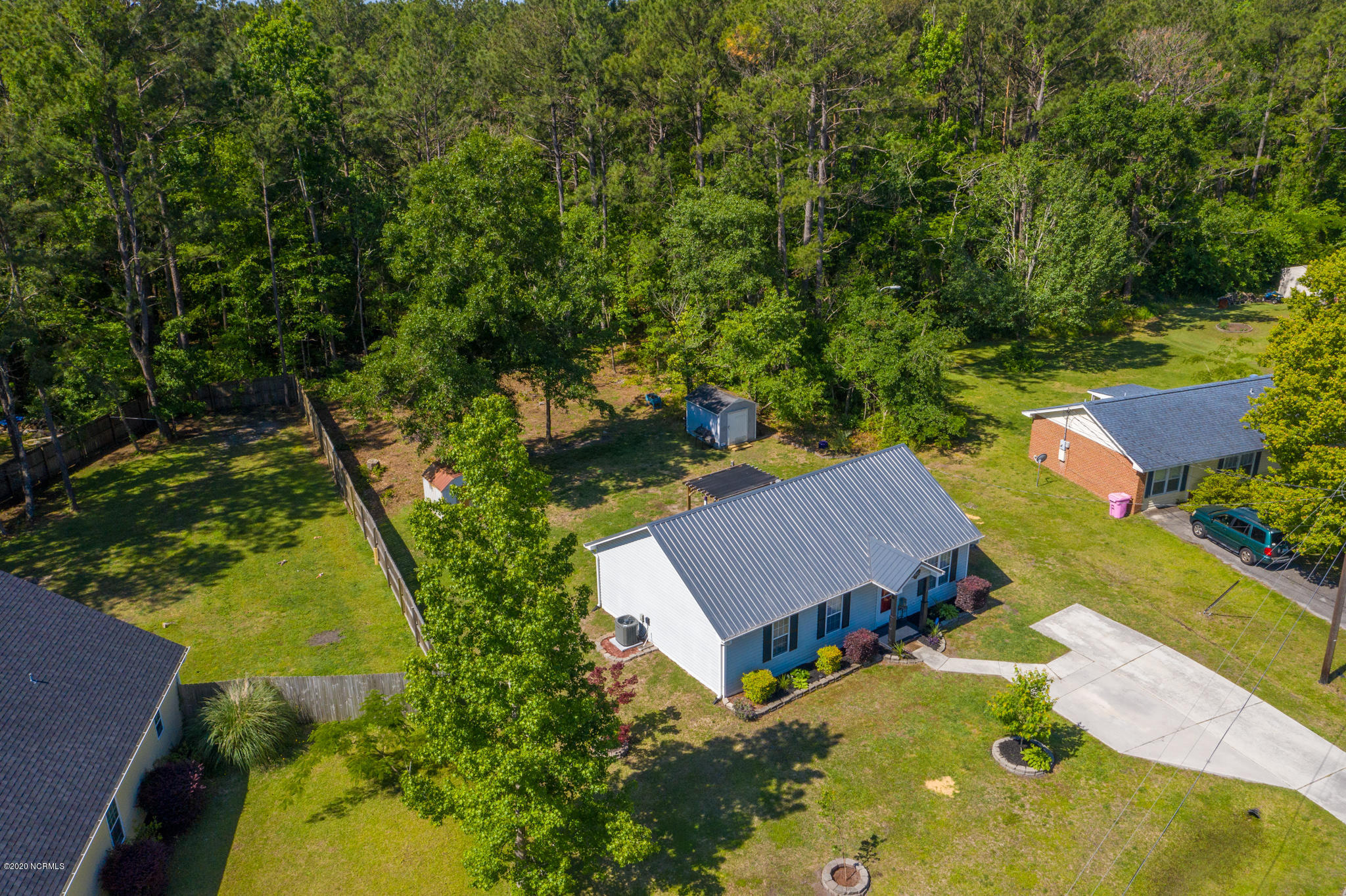 402 Millhouse Road Castle Hayne, NC 28429 - Photo 4 of 30 4