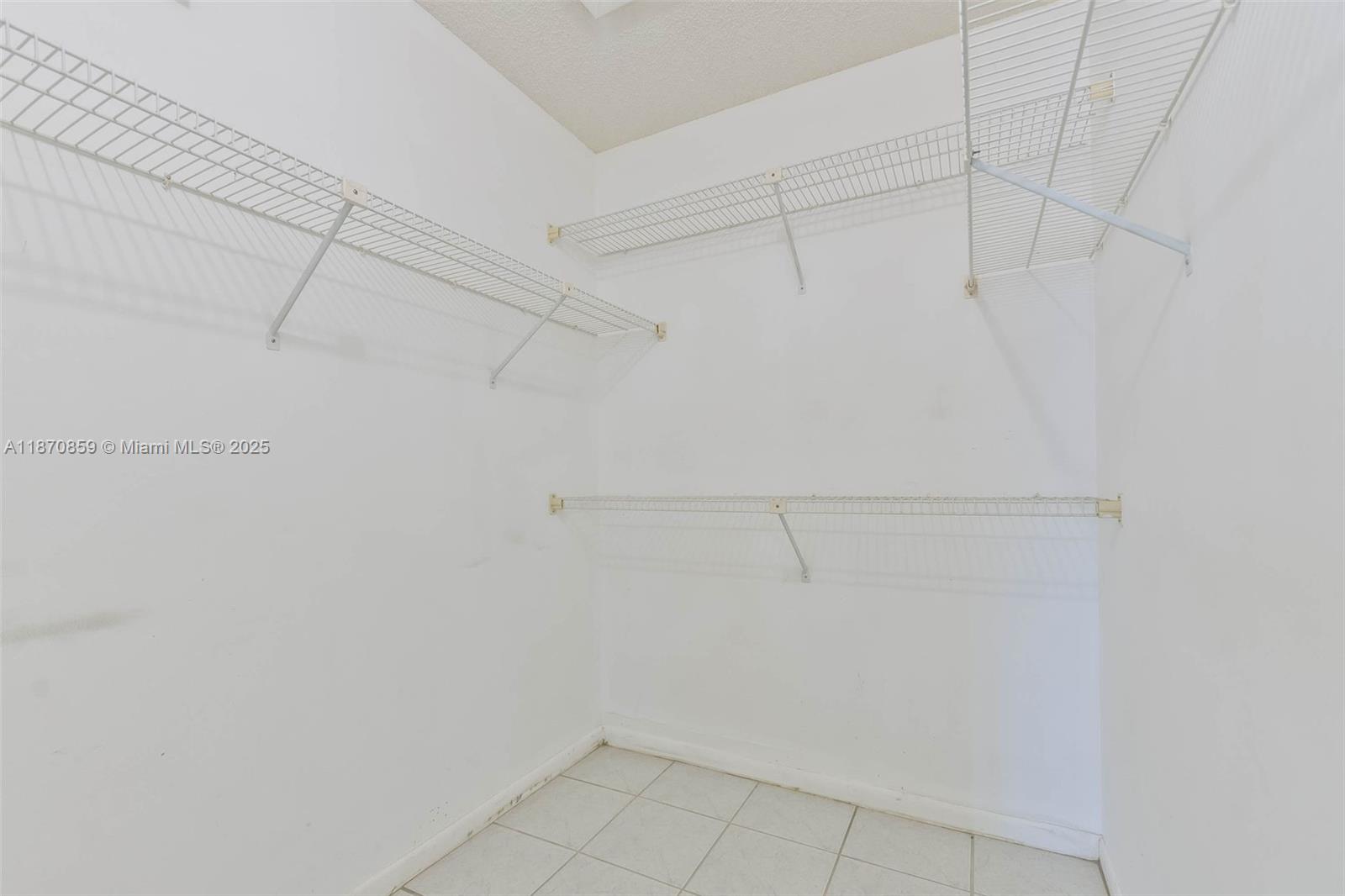 11362 Southwest 87th Terrace Miami, FL 33173 - Photo 20 of 44