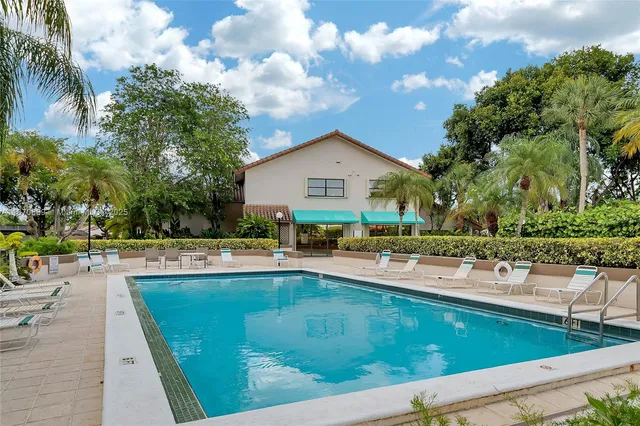 $565,000 | 11362 Southwest 87th Terrace, Miami, FL 33173