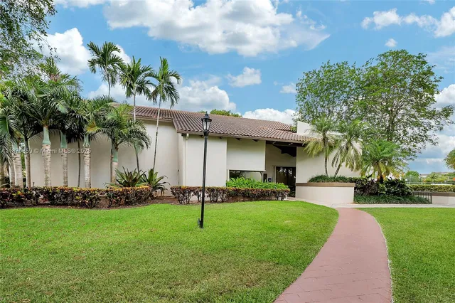 $565,000 | 11362 Southwest 87th Terrace, Miami, FL 33173