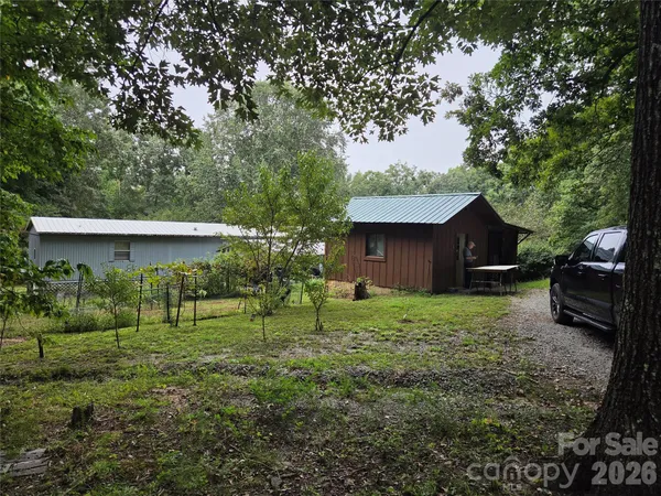 $425,000 | 26 Den Lane, Columbus, NC 28722