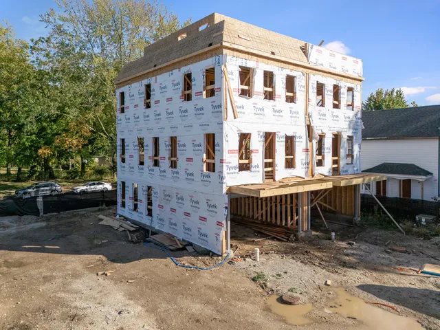 $899,990 | 326 4th Street, Naperville, IL 60540