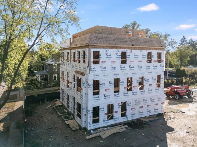 $899,990 | 326 4th Street, Naperville, IL 60540