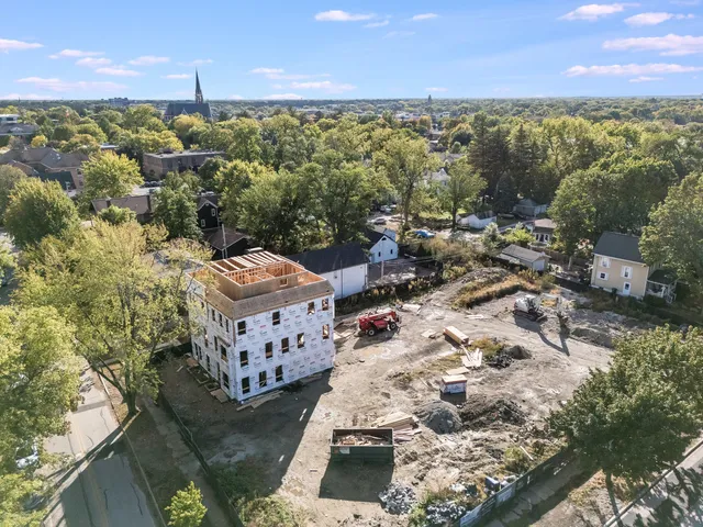 $899,990 | 326 4th Street, Naperville, IL 60540