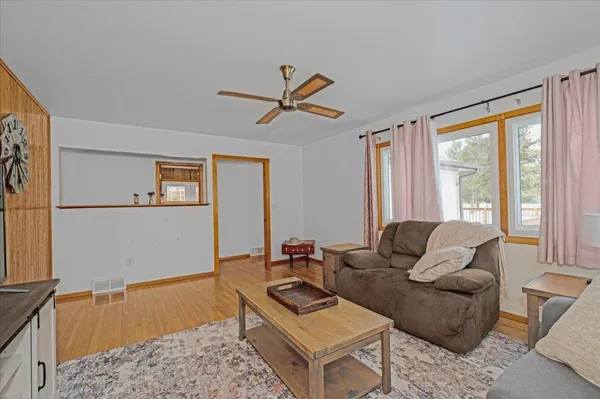 $270,000 | 46305 Highway 112, Ashland, WI 54806