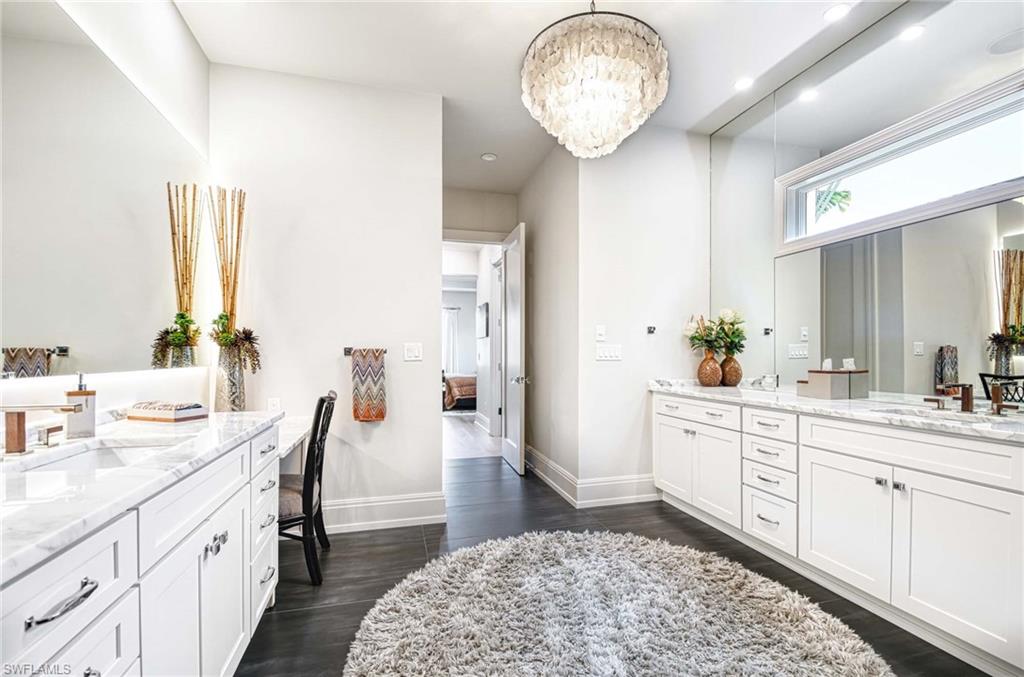 565 Fairway Terrace Naples, FL 34103 - Photo 17 of 39