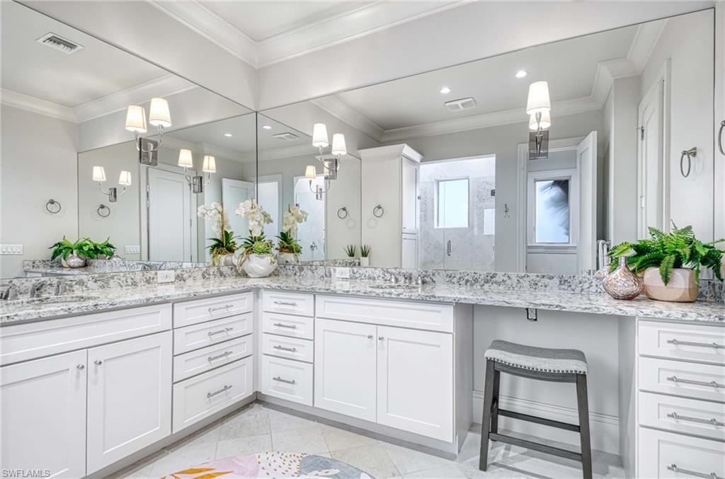 565 Fairway Terrace Naples, FL 34103 - Photo 25 of 39