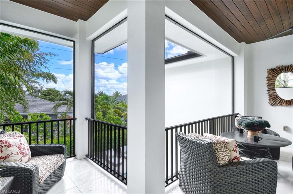 565 Fairway Terrace Naples, FL 34103 - Photo 29 of 39