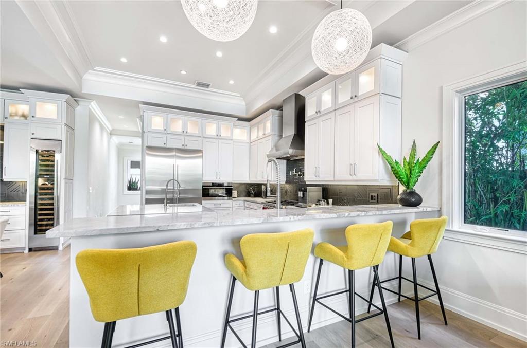 565 Fairway Terrace Naples, FL 34103 - Photo 7 of 39