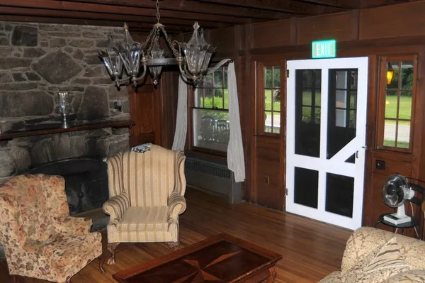 $1,750,000 | 885 Washington Mountain Road, Washington, MA 01223