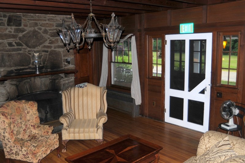 885 Washington Mountain Road Washington, MA 01223 - Photo 2 of 41