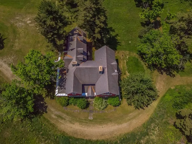 $1,750,000 | 885 Washington Mountain Road, Washington, MA 01223