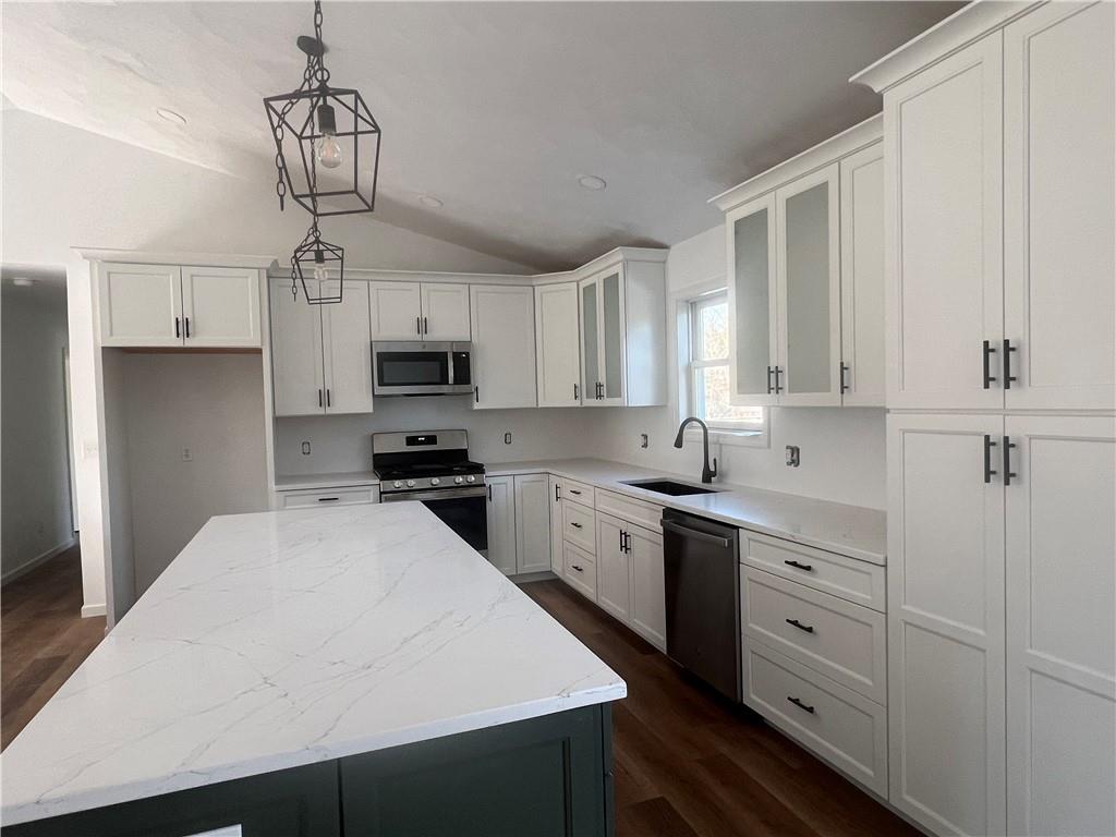 141 Illinois Drive Lower Burrell, PA 15068 - Photo 9 of 23 staubkess gas stgivem nucriwavem dushwasher.