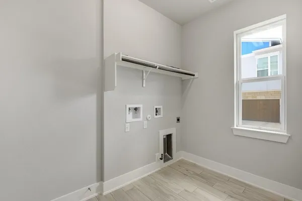 $2,795 | 2017 Warely Lane, Austin, TX 78741