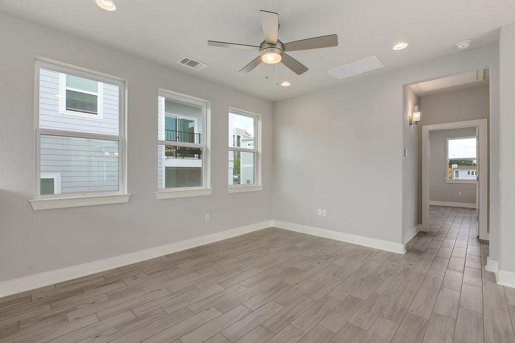 2017 Warely Lane Austin, TX 78741 - Photo 7 of 29