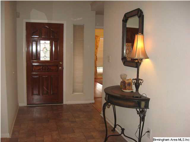 125 Stratshire Lane Pelham, AL 35124 - Photo 3 of 12